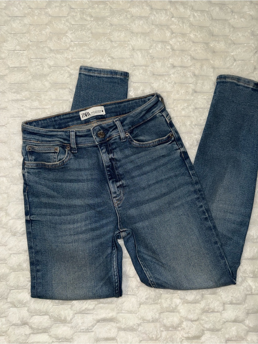 ZARA Skinny Jeans in Medium Blue Wash